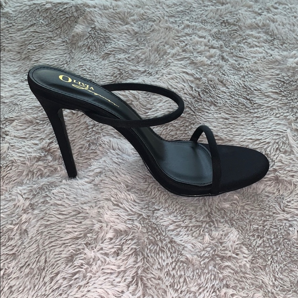 Black strappy high heels - Picture 1 of 4